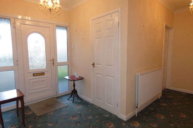 Entrance Hallway- click for photo gallery